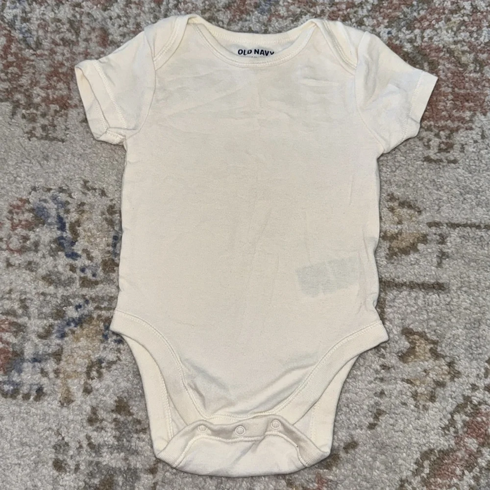 Old Navy Lost at Sea 5-Pack Baby Bodysuits 6-12M